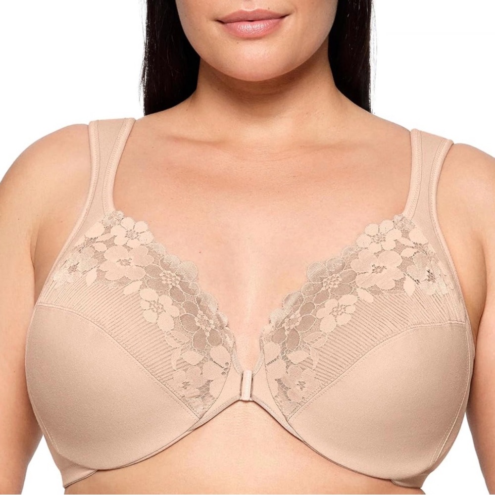 NEW Glamorise Lace Bra in Light Pink